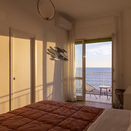 Cas' A Mare - Beachfront Luxury Suites Salerno Exterior foto